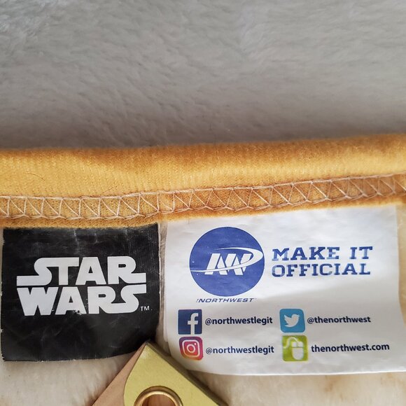 Star Wars Grogu Baby Yoda The Child The Mandalorian Plush Throw Blanket - Picture 3 of 6